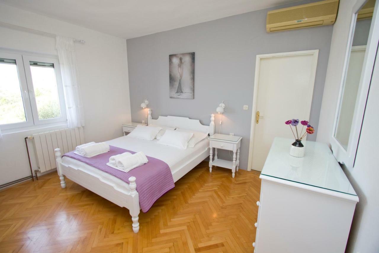 Apartment Glavina With Private Pool Makarska Exterior photo